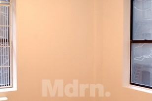 W 97th St & Broadway #3