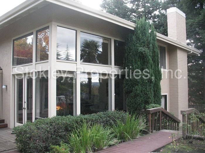 443 Gentry Ct - Photo 3 of 16