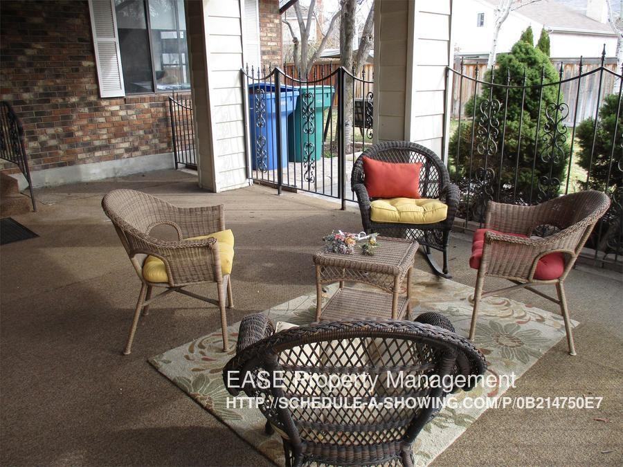 1095 E 120 N - Photo 3 of 21