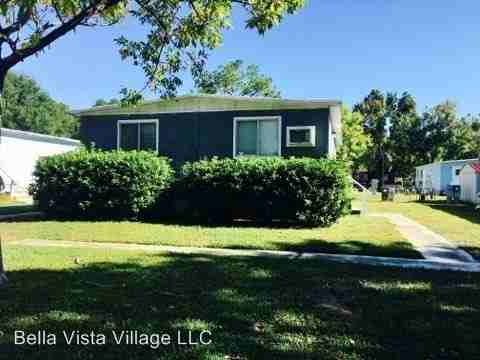 110 NW 39th Ave  01-195 - Photo 3 of 12