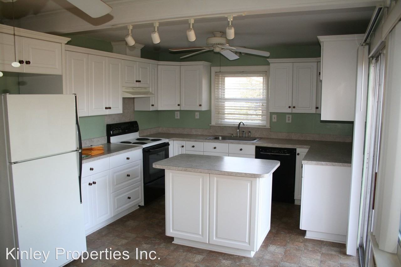 5053 Beckford Dr - Photo 3 of 13