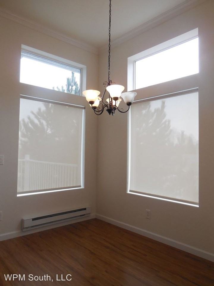 22104 41st Ave S #304 - Photo 3 of 10