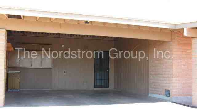 5961 N Mona Lisa Rd - Photo 2 of 10