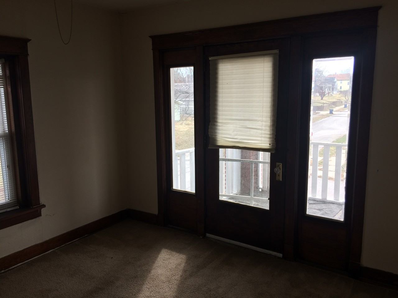 1418 E 30th St - Photo 3 of 10