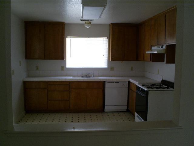 6220 43rd St - Photo 2 of 9