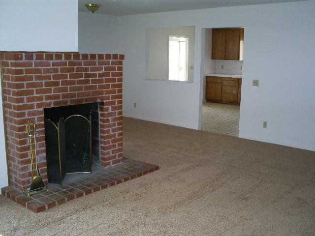 6220 43rd St - Photo 3 of 9
