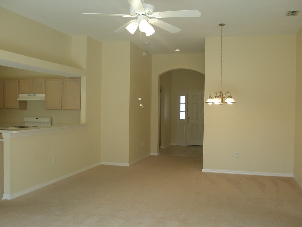 24424 Summer Nights Ct - Photo 2 of 7