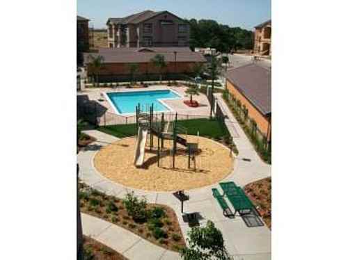 2501 Hayden Parkway - Photo 3 of 12