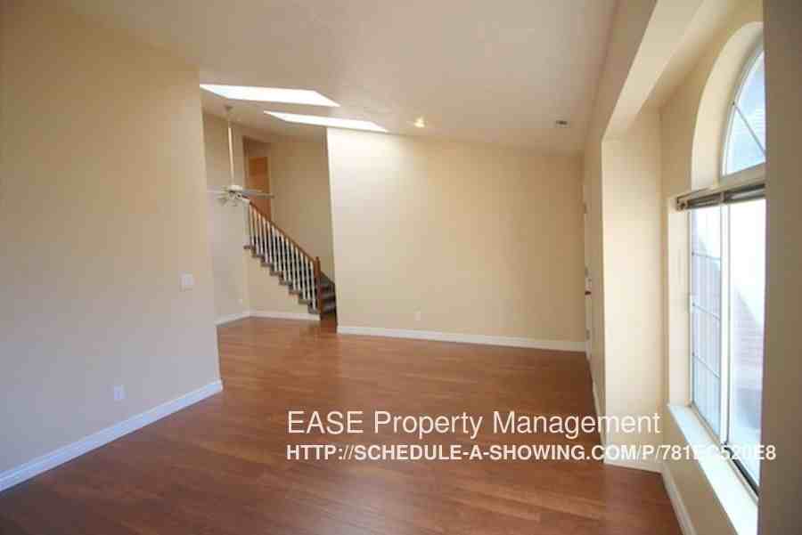 1017 S Freedom Blvd - Photo 2 of 12
