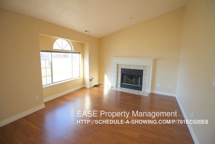 1017 S Freedom Blvd - Photo 3 of 12