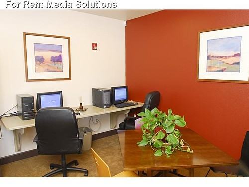 4500 Alhambra Dr - Photo 2 of 26