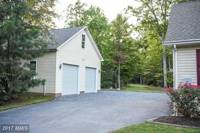 19299 Cornwallis Ct - Photo 2 of 27