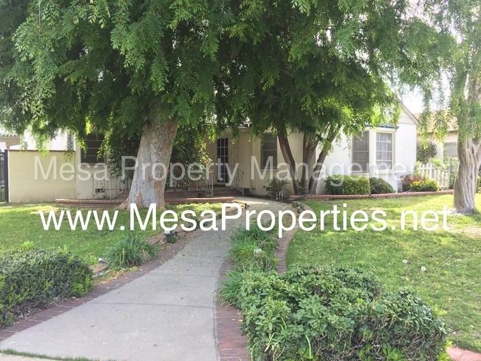 244 Sycamore Dr - Photo 2 of 11