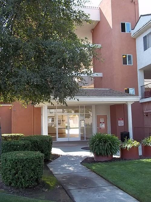 731 F Street - Photo 3 of 14