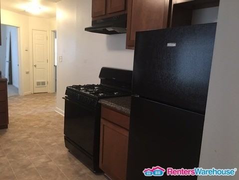 9750 Lorna Ln - Photo 2 of 10
