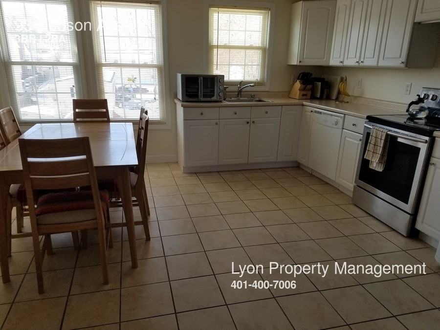 93 Hobson Ave - Photo 3 of 23