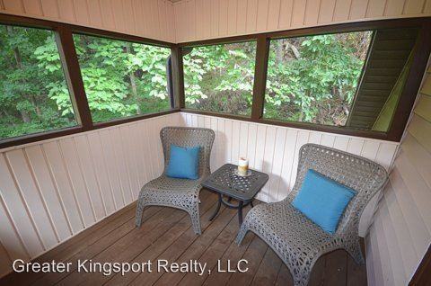 411 Greenbrook Cir - Photo 3 of 48