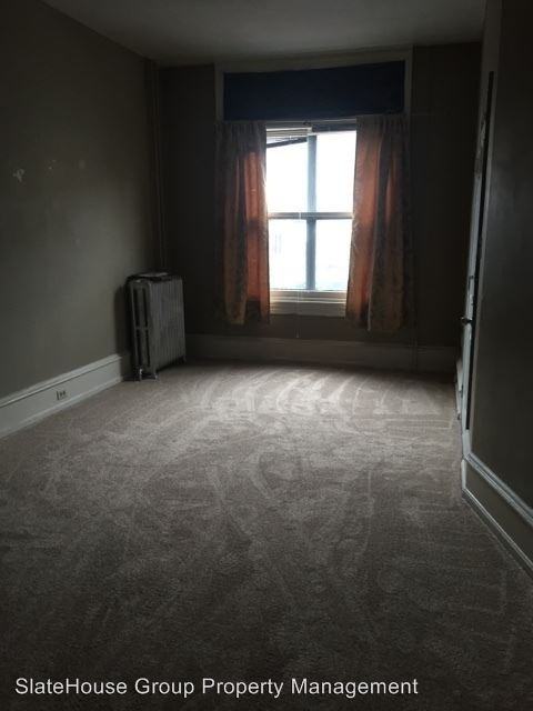 622 N 10th St - Photo 2 of 7