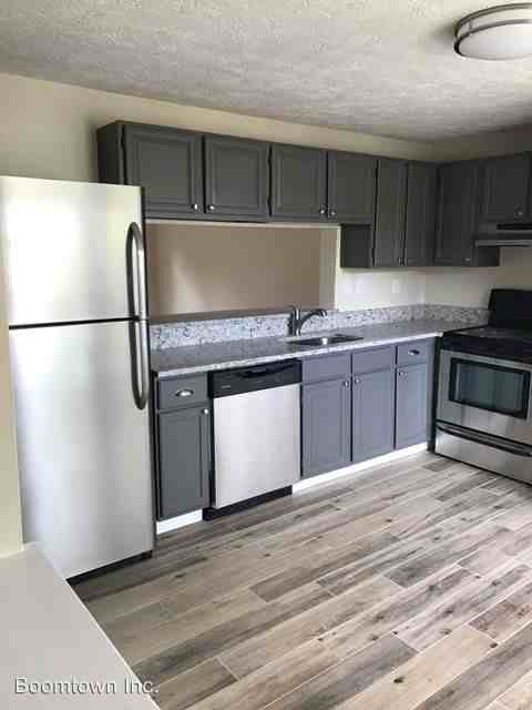 133 Sandalwood Ct - Photo 2 of 18