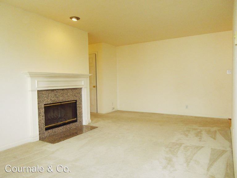 1800 46th Ave #302 - Photo 2 of 9