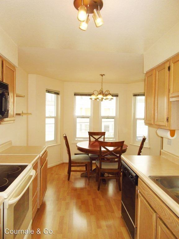 1800 46th Ave #302 - Photo 3 of 9