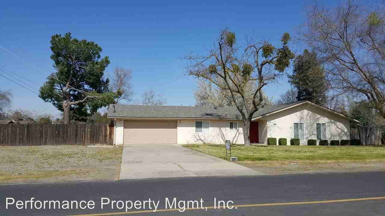 36601 Berkshire Dr - Photo 2 of 16