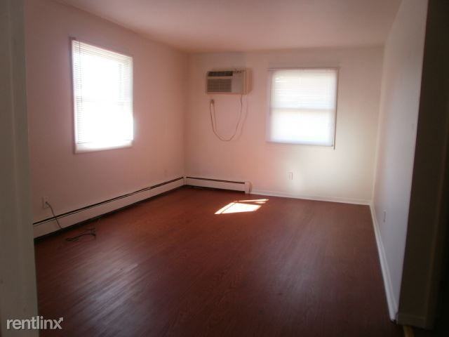 36-234 N 28th St - Photo 3 of 7