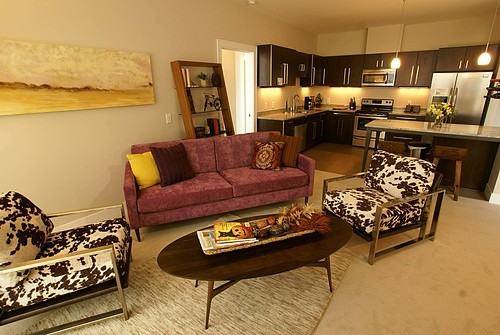 4041 Oakland Ave - Photo 3 of 8