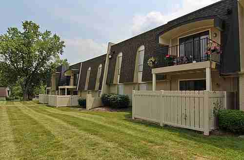 175 La Fontenay Dr. - Photo 2 of 50