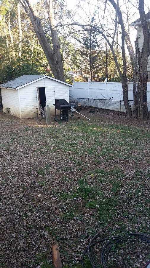 7702 Lunceford Ln - Photo 3 of 8