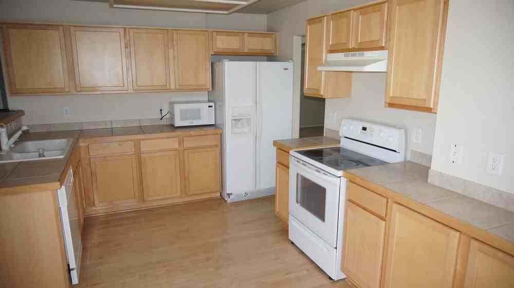 5327 Oak Ct - Photo 3 of 17