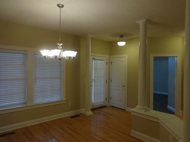 2336 Bradshaw Blvd - Photo 2 of 10