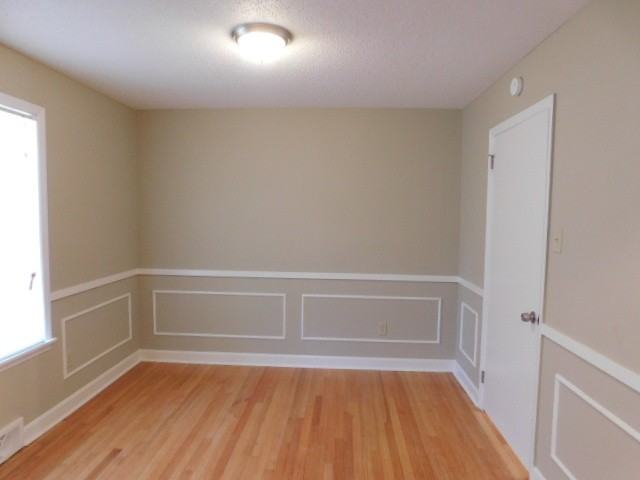 1925 Tammwood Dr - Photo 3 of 13