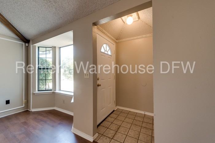 11821 Garden Terrace Dr - Photo 2 of 16