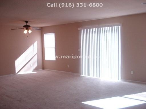 4395 Middlebury Way - Photo 3 of 12