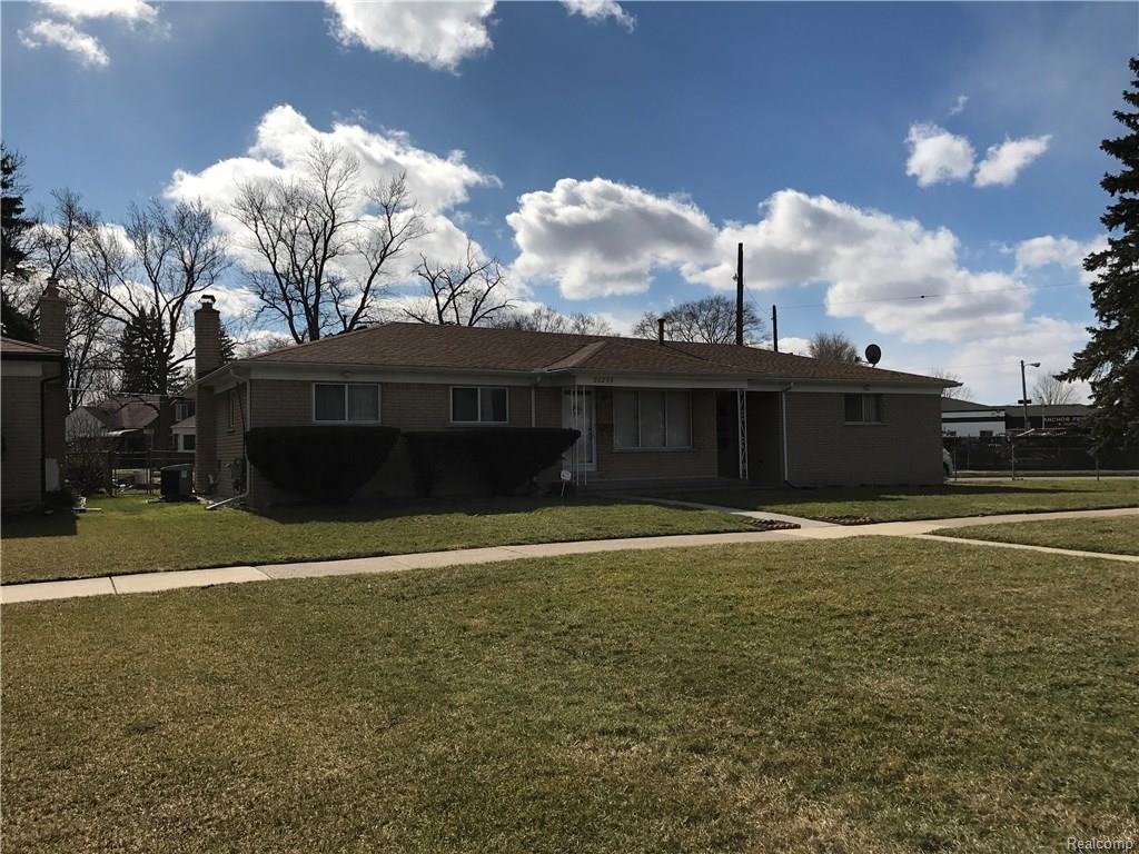 26253 Fordson Hwy - Photo 3 of 20