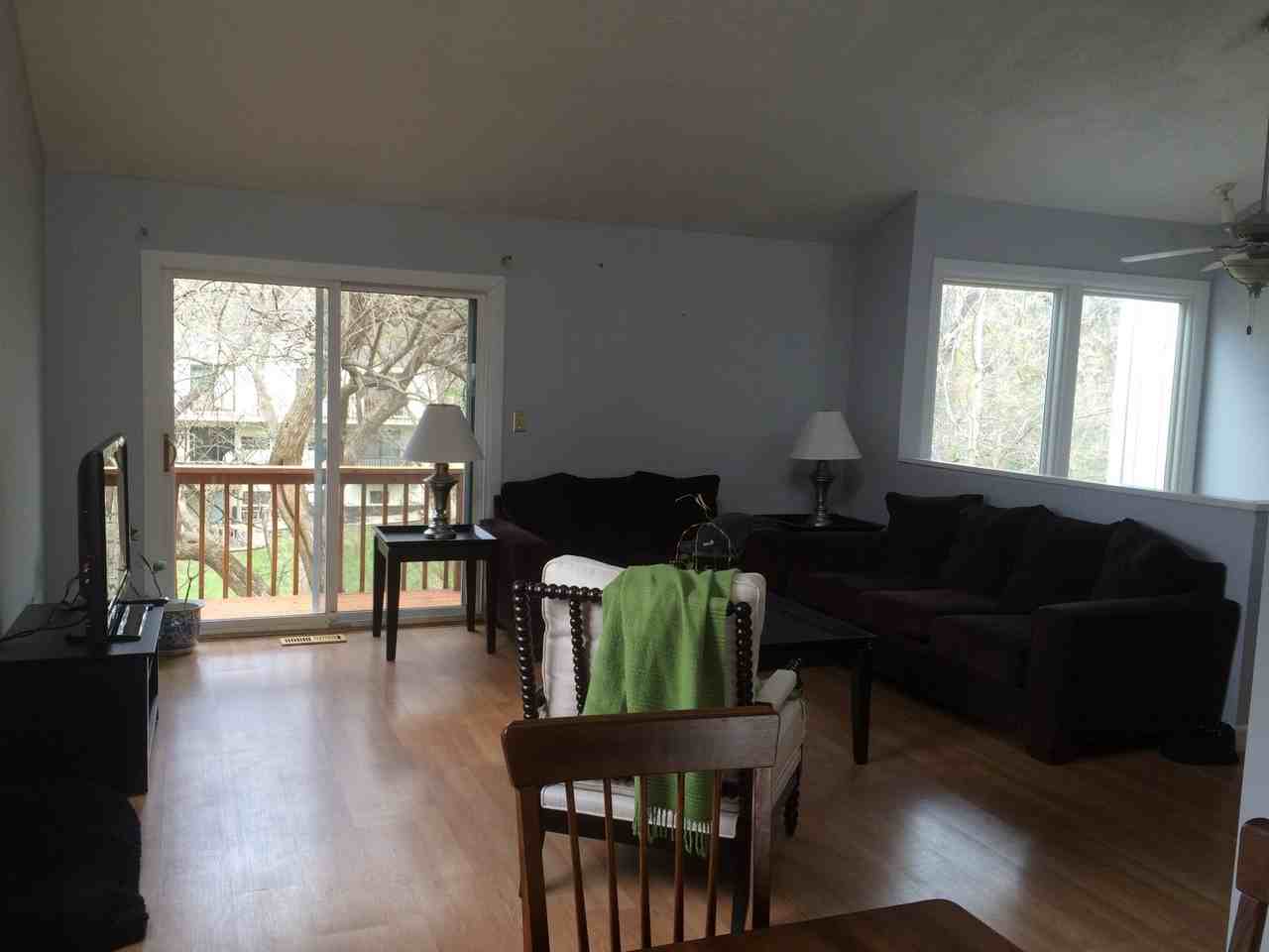 2812 University Dr - Photo 2 of 11