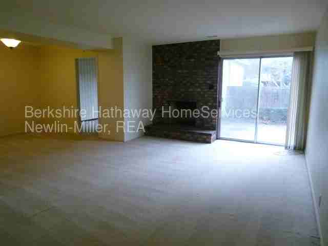 2901-2959 Poplar St - Photo 2 of 8