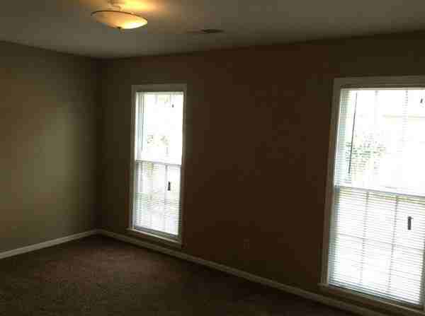 Raleigh Court Townhomes - Photo 3 of 12