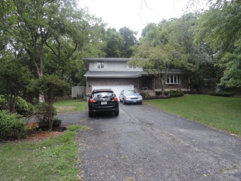 510 N Van Buren St - Photo 2 of 16