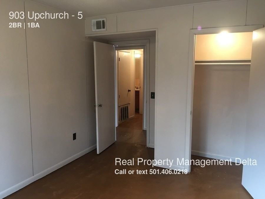 999-901 Upchurch St #5 - Photo 3 of 17