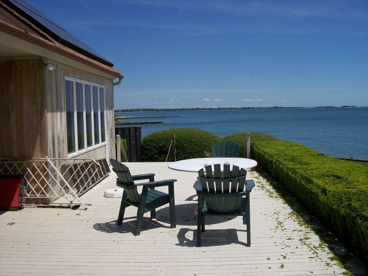 290 Cleaves Point Rd - Photo 2 of 12