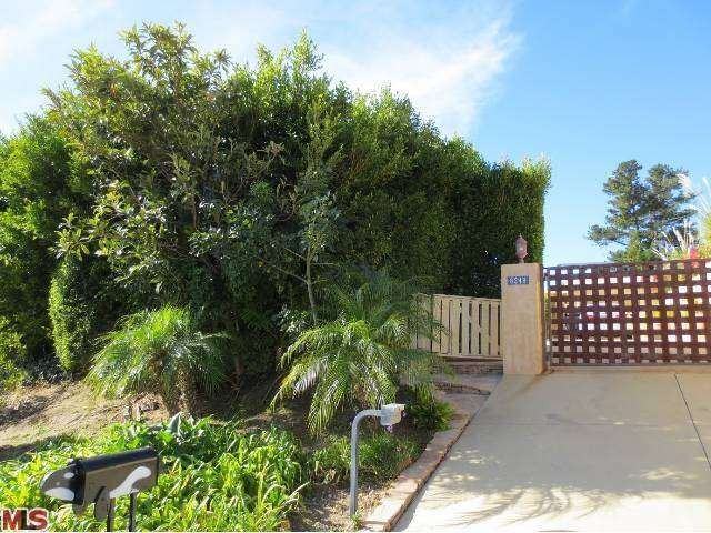 6249 Tapia Dr - Photo 2 of 20