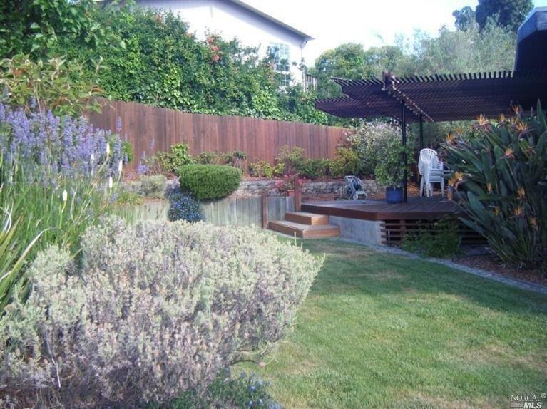 21 Terrace Ct - Photo 2 of 4