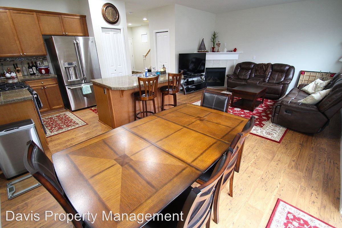 3717 202nd Pl S E - Photo 3 of 21