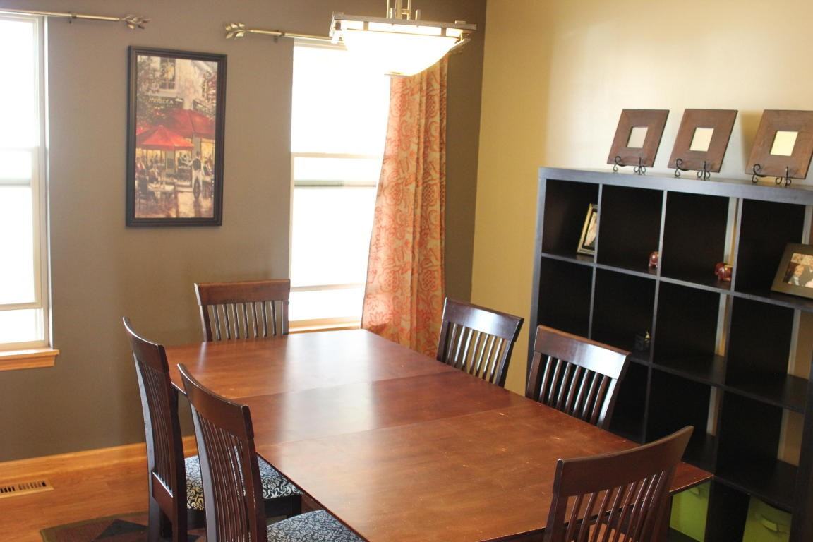 809 Aspen Dr - Photo 2 of 17