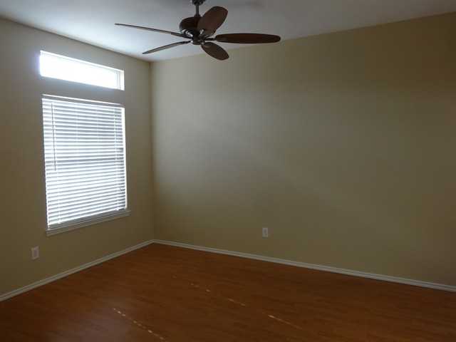 1408 Blue Gill Ln - Photo 3 of 16