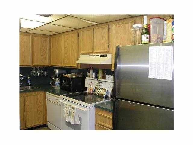 733 SE 1st Way #305