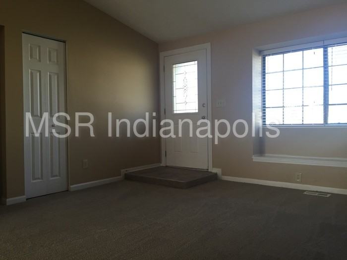 6523 Woodmere Cir - Photo 3 of 15