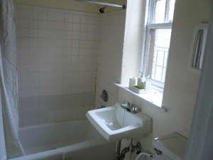 138 Albany St - Photo 3 of 5